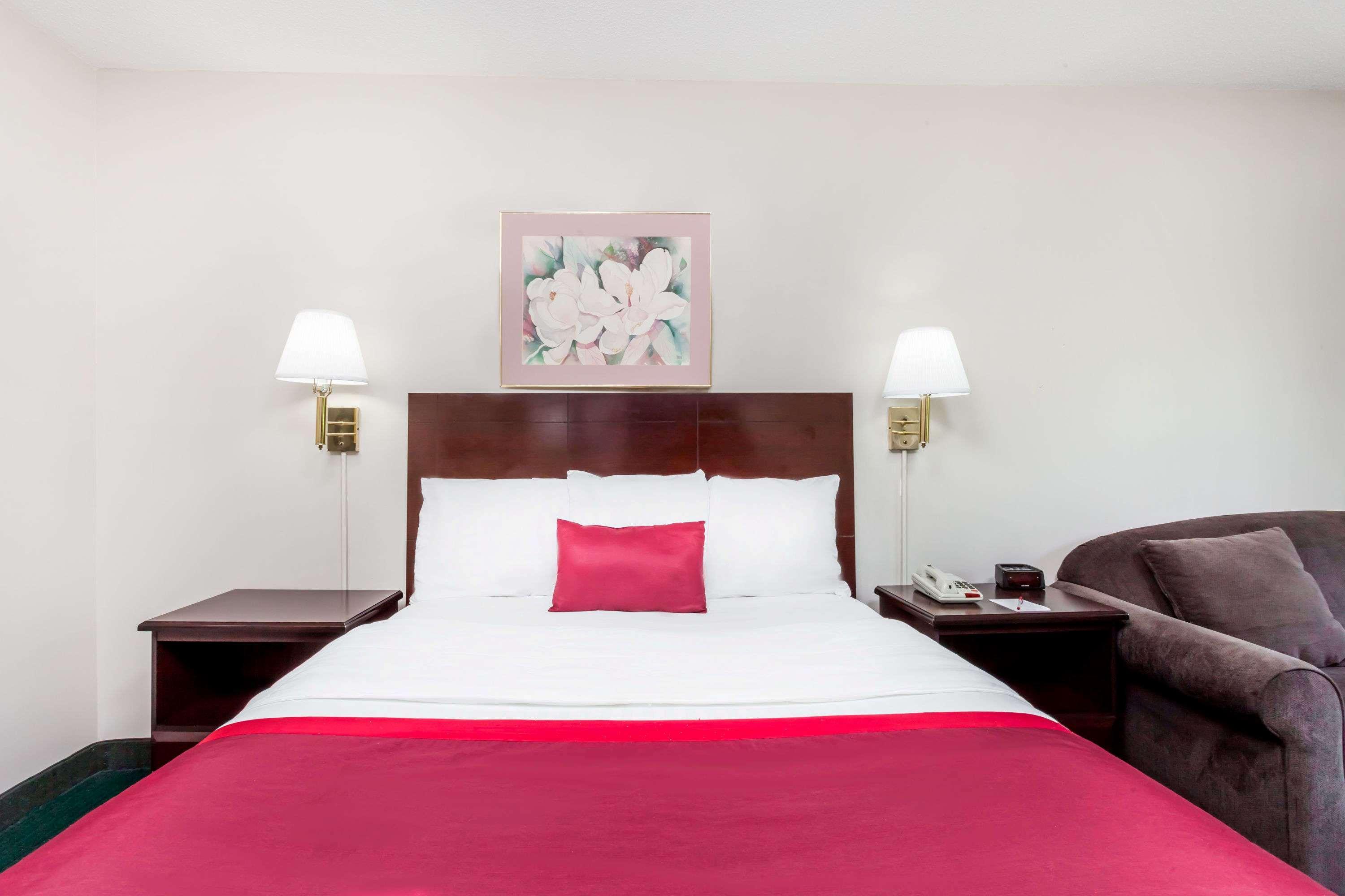 Ramada By Wyndham Tell City Buitenkant foto