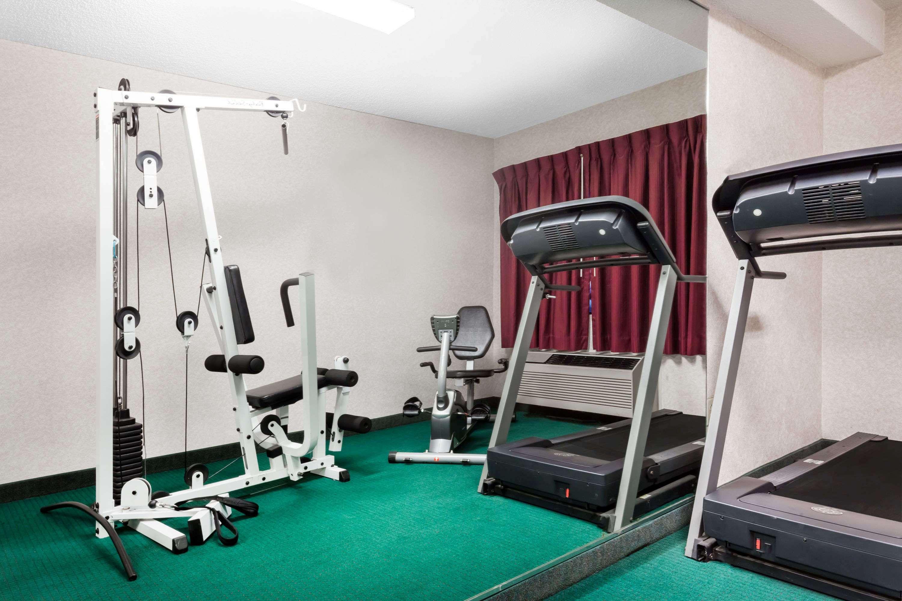 Ramada By Wyndham Tell City Buitenkant foto