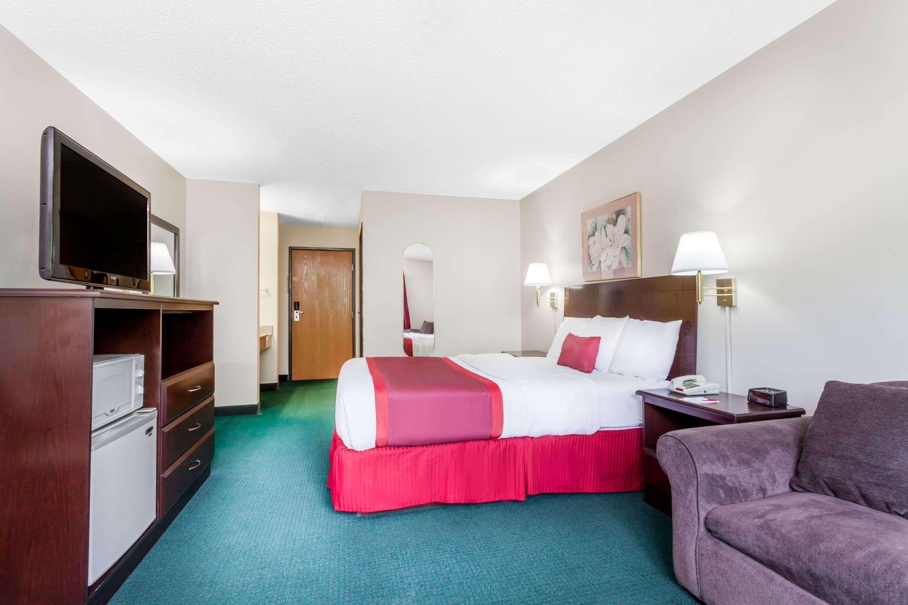 Ramada By Wyndham Tell City Buitenkant foto