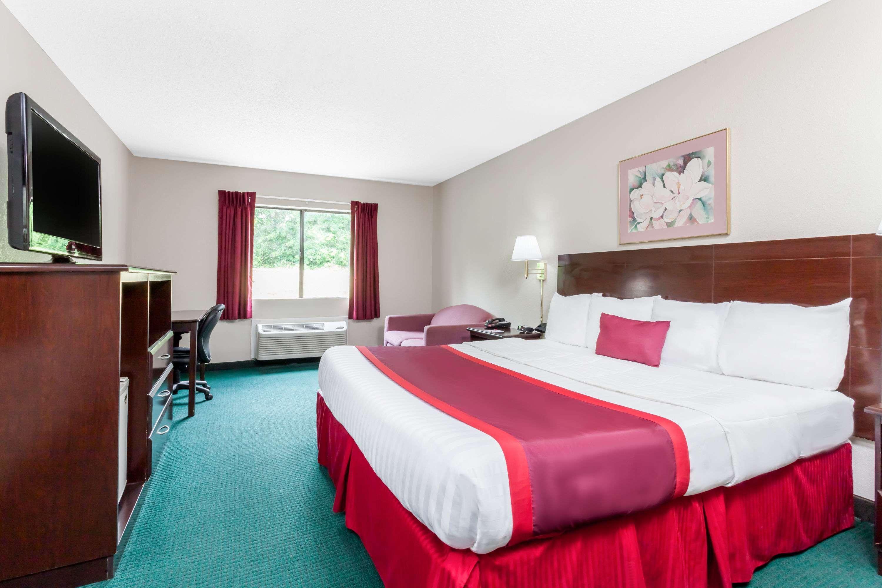 Ramada By Wyndham Tell City Buitenkant foto