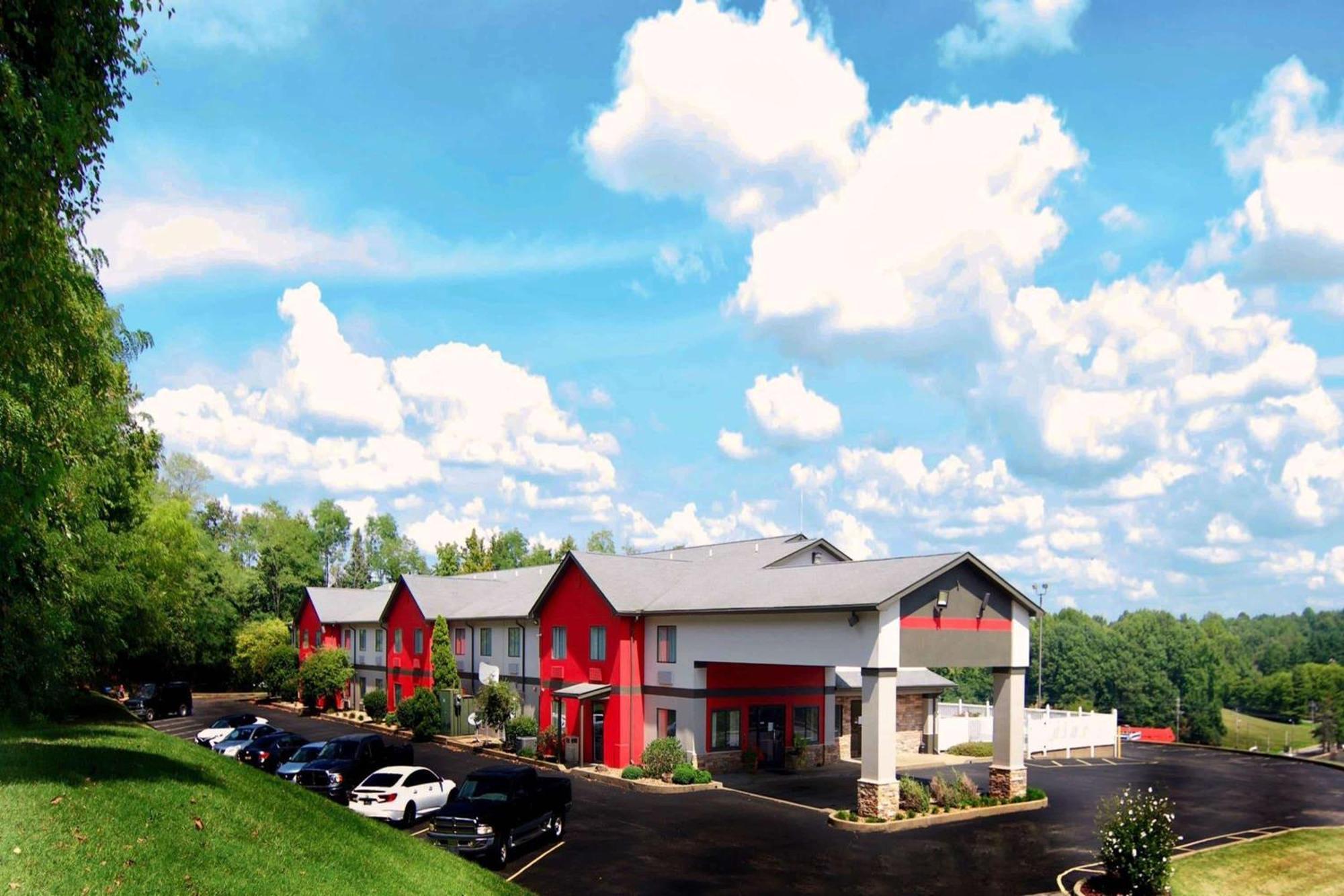 Ramada By Wyndham Tell City Buitenkant foto